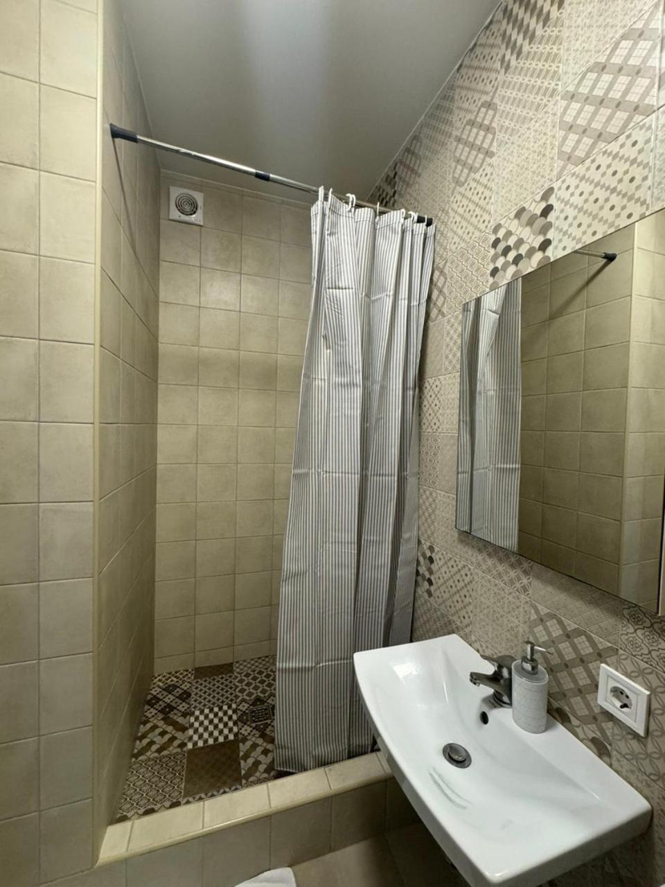 Solo Apartment Virmenska เคียฟ ภายนอก รูปภาพ